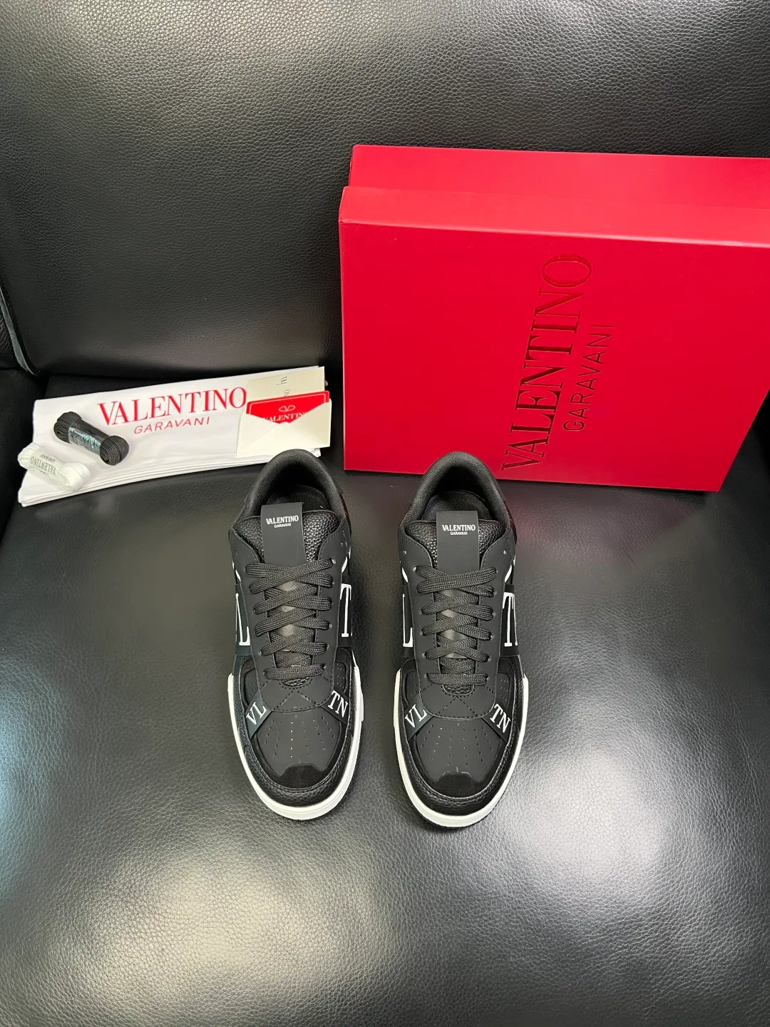 Men's shoes 💰660 VALENTINO High quality top craftsmanship Valentino, sports sneakers counter synchronization, uppers imported from Italy, high-quality splicing colorful complex crafts, imported cowhide lining soft and comfortable, soles: original soles specially provided by the original factory, T men's shoes 💰U exclusive movable molded soles super comfortable, original factory and single goods, welcome to compare, couple size 39-44 (customized 45)